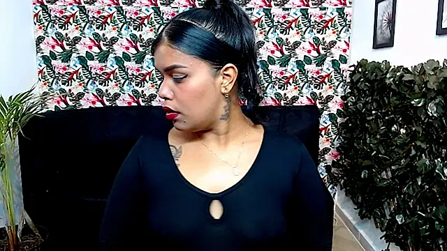 Snapshot of Wendy_Hot_ chatting on December 2024 05:02:01 AM Wendy Hot online show from December 2024 05:02:01 AM