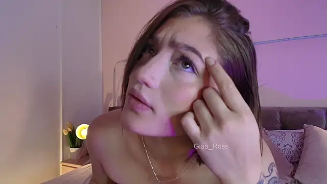 Snapshot of Giaa_Ross chatting on February 2025 11:54:01 AM Giaa Ross online show from February 2025 11:54:01 AM
