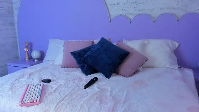 Snapshot of Giaa_Ross chatting on November 2025 07:46:02 PM Giaa Ross online show from November 2025 07:46:02 PM