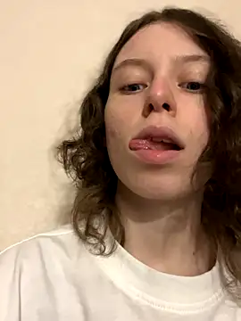 Snapshot of RinaMood chatting on October 2025 10:25:01 AM RinaMood online show from October 2025 10:25:01 AM