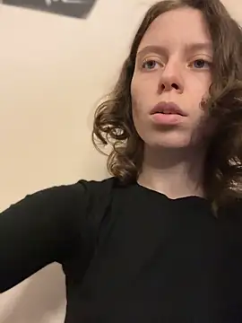 Snapshot of RinaMood chatting on October 2025 11:06:02 AM RinaMood online show from October 2025 11:06:02 AM