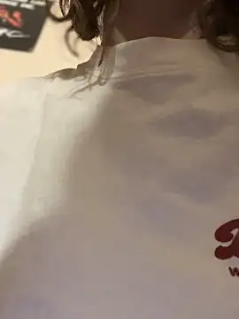 Snapshot of RinaMood chatting on October 2025 11:27:01 AM RinaMood online show from October 2025 11:27:01 AM