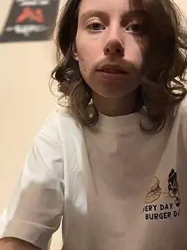 Snapshot of RinaMood chatting on October 2025 01:36:03 PM RinaMood online show from October 2025 01:36:03 PM