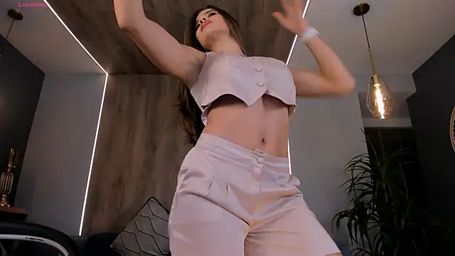 RoxanneHill  online show from October 2025 11:33:02 AM