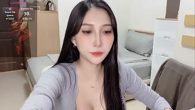 yu5888 online show from October 2025 10:07:01 AM