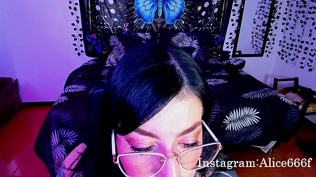 Snapshot of alice_666f chatting on October 2025 07:44:02 PM alice 666f online show from October 2025 07:44:02 PM