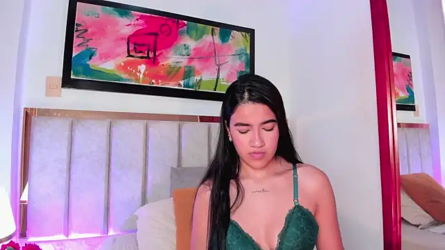 LeaahCarter online show from December 2024 06:12:01 PM