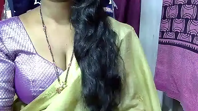 Snapshot of samyukthapuretelugu chatting on January 2025 01:36:02 PM samyukthapuretelugu online show from January 2025 01:36:02 PM