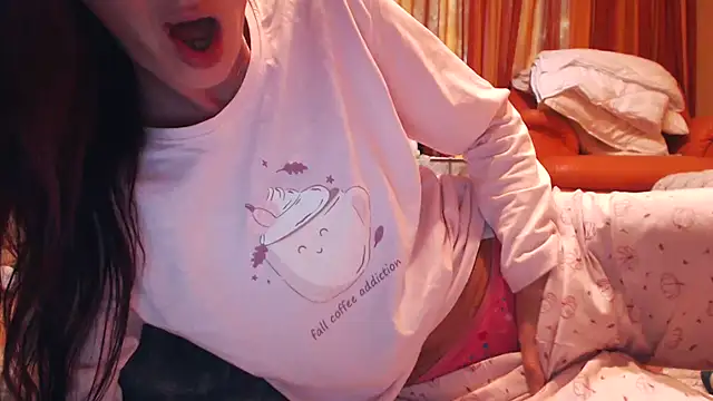 Snapshot of LovelyAndraGirl chatting on October 2025 12:16:02 PM LovelyAndraGirl online show from October 2025 12:16:02 PM