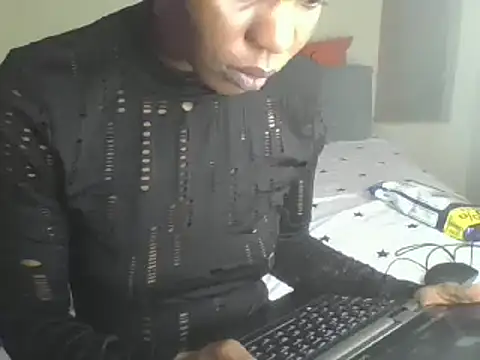 Snapshot of t-NaughtyLicia chatting on December 2024 10:11:02 AM t-NaughtyLicia online show from December 2024 10:11:02 AM