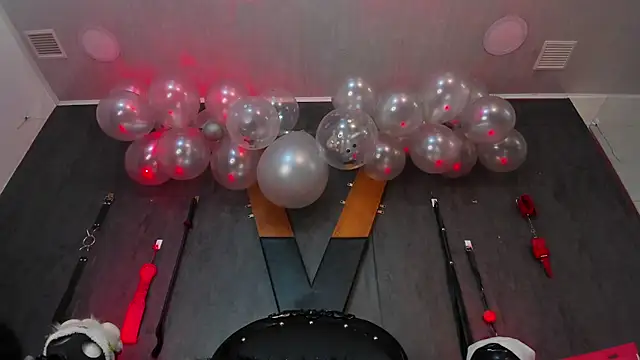 CharlotteScotte online show from December 2024 12:34:02 PM