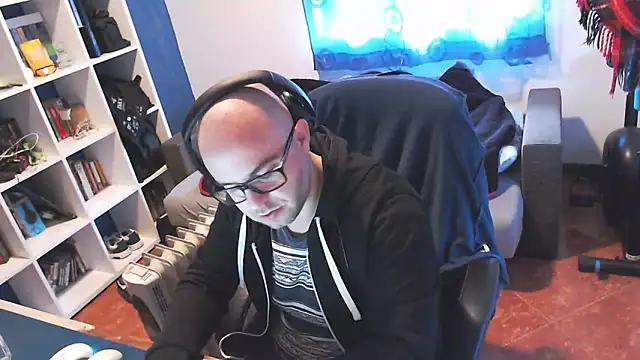 ravingr4d4 online show from February 2025 09:11:01 AM