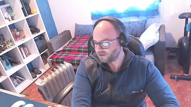 ravingr4d4 online show from March 2025 02:42:02 PM