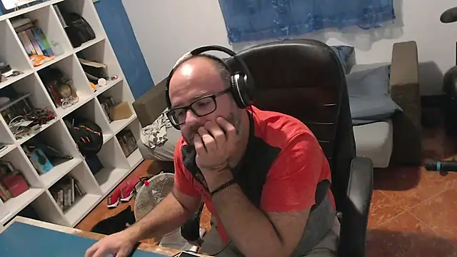 ravingr4d4 online show from September 2025 09:40:02 PM