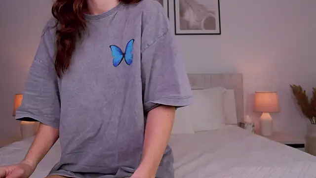 LilyRoselyn online show from February 2025 04:01:02 AM