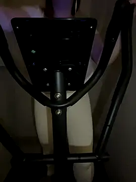 Snapshot of -R0sa-8ella- chatting on September 2025 10:20:02 PM -R0sa-8ella- online show from September 2025 10:20:02 PM