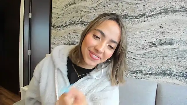 Snapshot of Sophi__a chatting on March 2025 08:22:01 PM Sophi  a online show from March 2025 08:22:01 PM