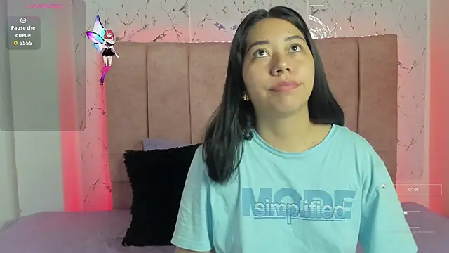 sexylaurita online show from October 2025 02:25:01 PM