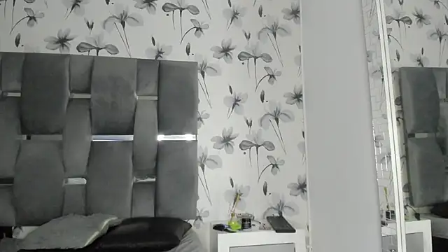 Snapshot of Ehotloveaxxx chatting on December 2024 12:00:02 PM Ehotloveaxxx online show from December 2024 12:00:02 PM