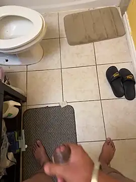 Snapshot of VFuck4U_xxx chatting on December 2024 11:52:02 AM VFuck4U xxx online show from December 2024 11:52:02 AM