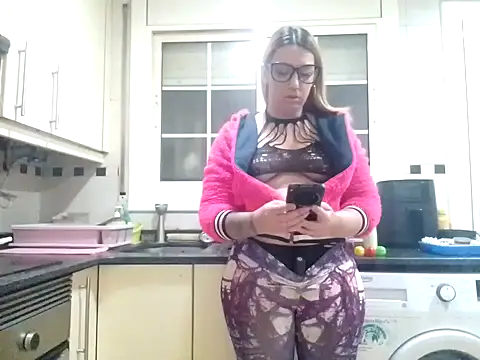 Snapshot of Dakota_Blonde08 chatting on November 2025 08:07:01 PM Dakota Blonde08 online show from November 2025 08:07:01 PM