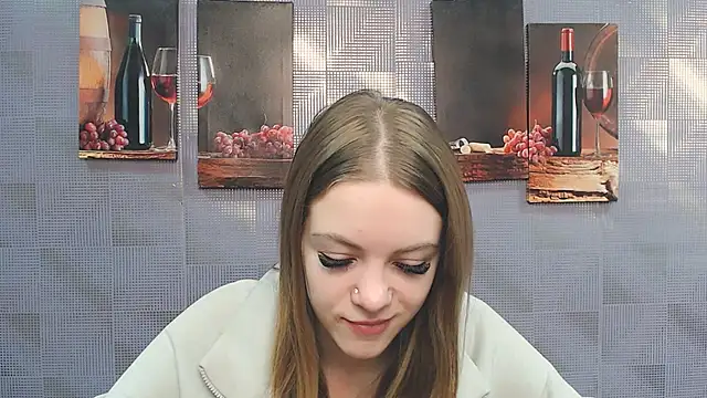 Snapshot of AliceFlirtt_ chatting on December 2024 07:29:01 AM AliceFlirtt online show from December 2024 07:29:01 AM