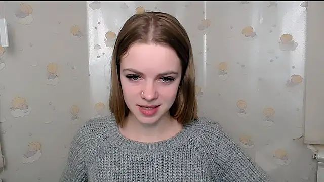Snapshot of AliceFlirtt_ chatting on December 2024 02:01:02 PM AliceFlirtt online show from December 2024 02:01:02 PM
