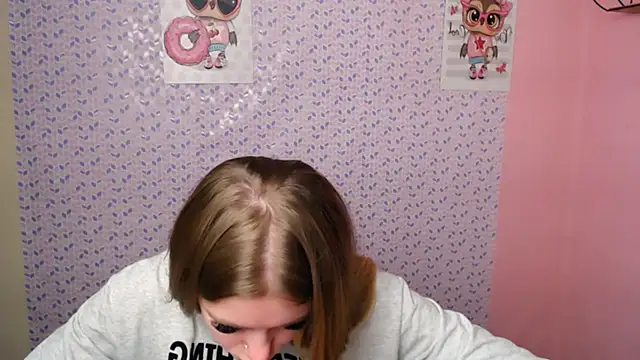 Snapshot of AliceFlirtt_ chatting on January 2025 02:14:01 PM AliceFlirtt online show from January 2025 02:14:01 PM