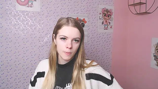 Snapshot of AliceFlirtt_ chatting on January 2025 12:39:01 PM AliceFlirtt online show from January 2025 12:39:01 PM