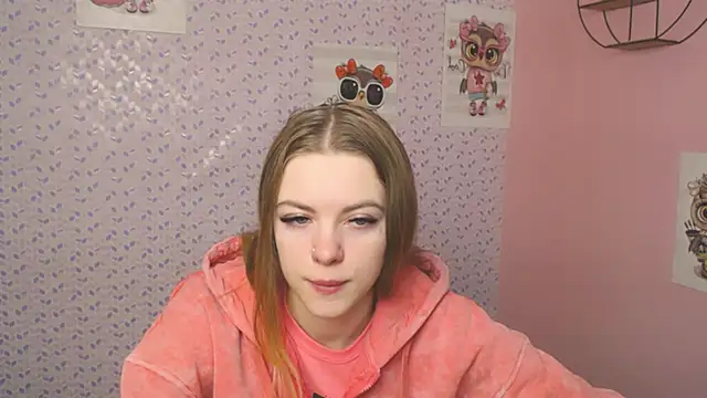 Snapshot of AliceFlirtt_ chatting on February 2025 07:54:02 AM AliceFlirtt online show from February 2025 07:54:02 AM