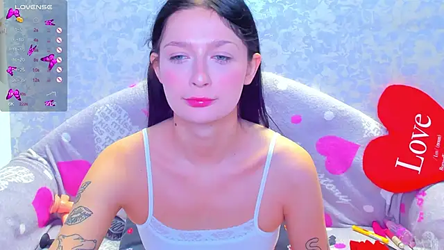 Vanessa Florence online show from October 2025 02:11:02 AM