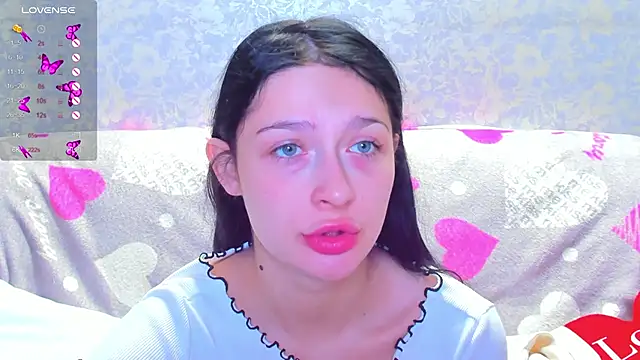 Vanessa Florence online show from November 2025 01:37:01 AM