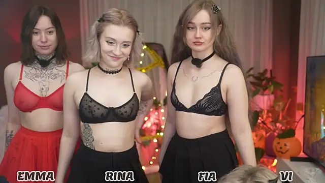 Snapshot of your_favoritegirls chatting on October 2025 03:03:02 AM your favoritegirls online show from October 2025 03:03:02 AM