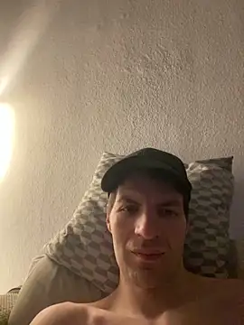 Ricoleckt online show from January 2025 10:06:02 PM