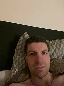 Ricoleckt online show from February 2025 08:15:01 PM