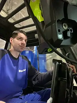 Ricoleckt online show from February 2025 09:44:01 AM