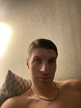 Ricoleckt online show from February 2025 10:17:02 PM