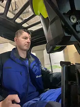 Ricoleckt online show from November 2025 06:41:02 PM