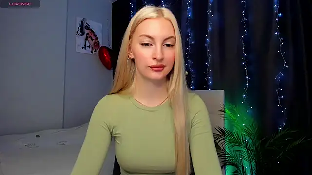 Kimmy powell online show from October 2025 03:59:02 AM