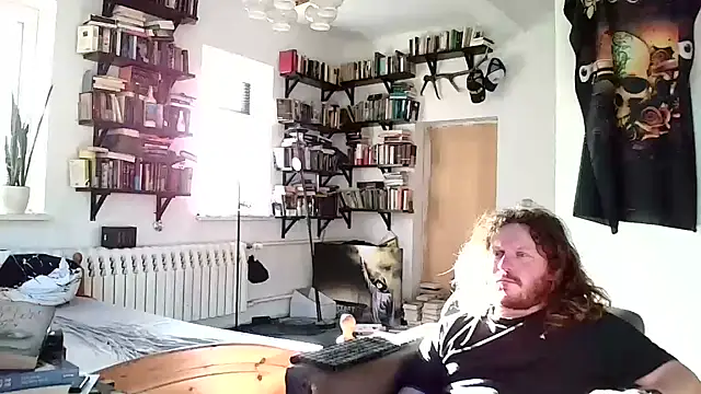 sunr1sa online show from December 2024 12:35:01 PM