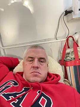 Evolite123 online show from November 2025 12:49:02 PM