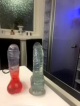 Snapshot of QueenMelissa80 chatting on October 2025 05:55:02 PM QueenMelissa80 online show from October 2025 05:55:02 PM