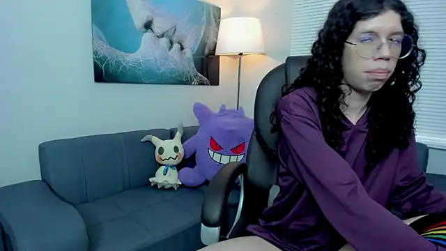 Snapshot of Angel_Dust18 chatting on October 2025 03:13:01 PM Angel Dust18 online show from October 2025 03:13:01 PM