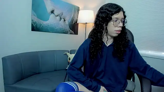 Snapshot of Angel_Dust18 chatting on November 2025 03:13:02 PM Angel Dust18 online show from November 2025 03:13:02 PM