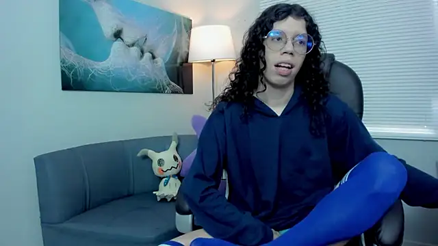 Snapshot of Angel_Dust18 chatting on November 2025 03:19:02 PM Angel Dust18 online show from November 2025 03:19:02 PM