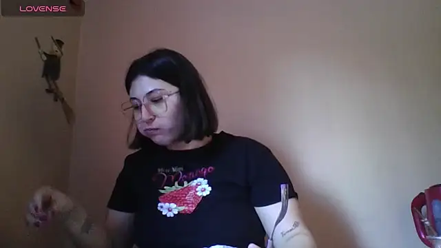 Snapshot of imsohornydacom chatting on October 2025 06:19:02 PM imsohornydacom online show from October 2025 06:19:02 PM