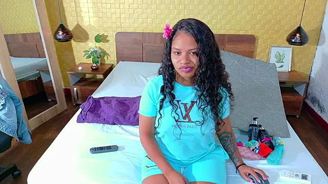 Snapshot of Squirter_pussybomb chatting on January 2025 03:33:01 AM Squirter pussybomb online show from January 2025 03:33:01 AM