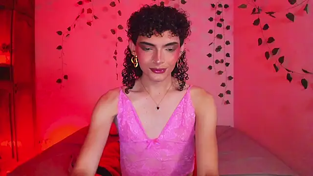 lucianromero online show from September 2025 05:23:01 PM