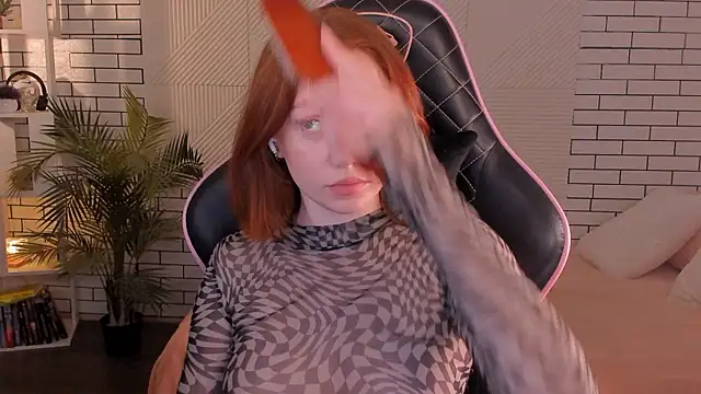 foxyMistrees online show from December 2024 02:47:01 AM