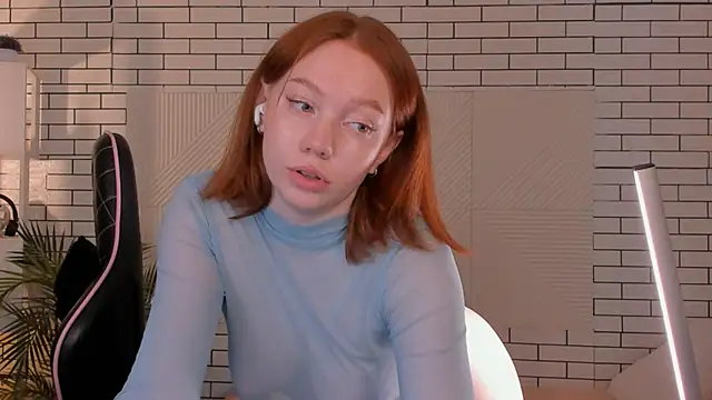 foxyMistrees online show from December 2024 05:53:02 AM